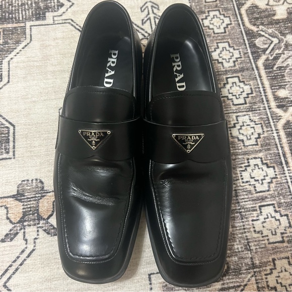 Prada Shoes! - Picture 3 of 7
